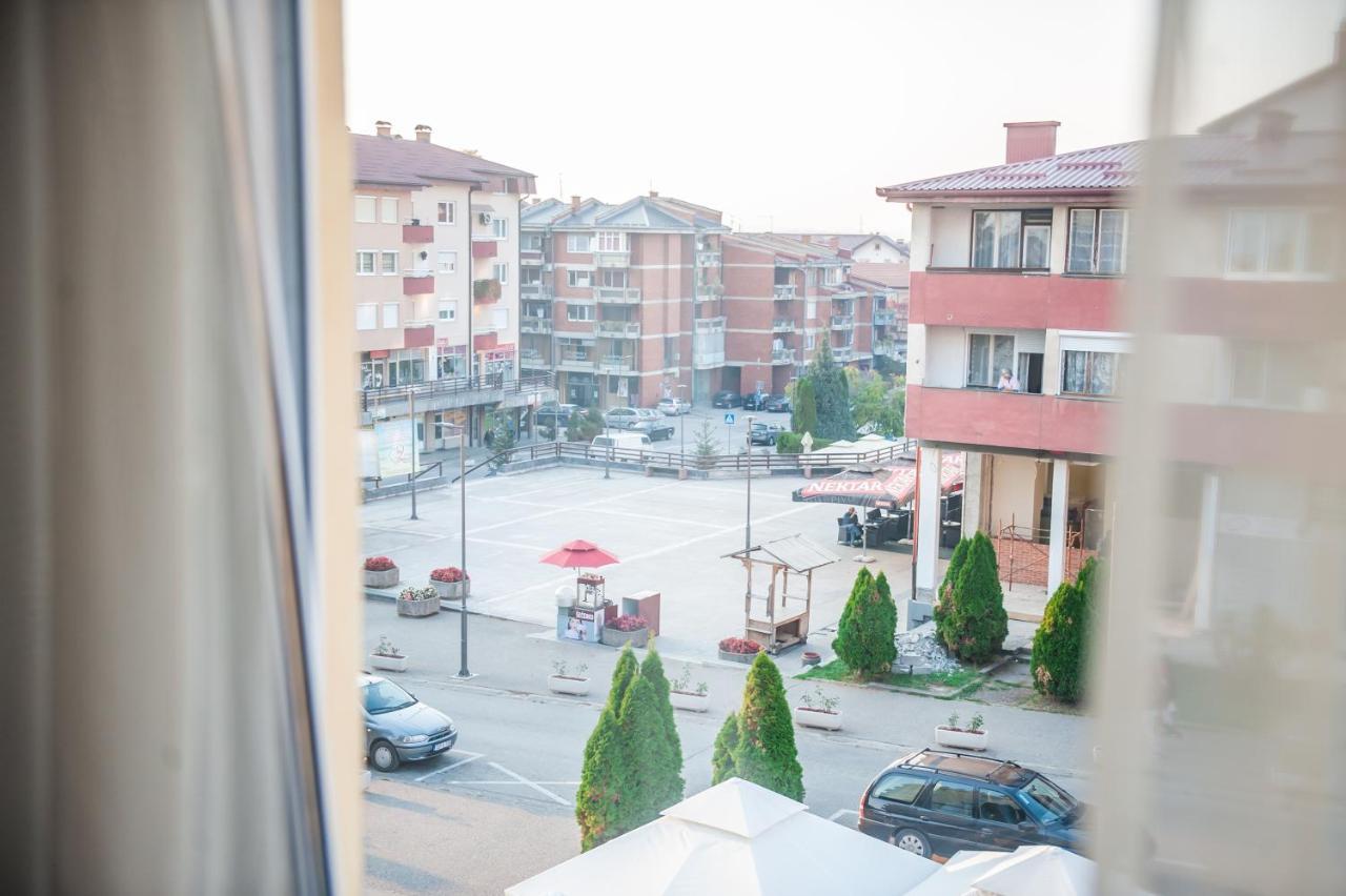 Prenociste "Nacional" Hotell Prnjavor Exteriör bild