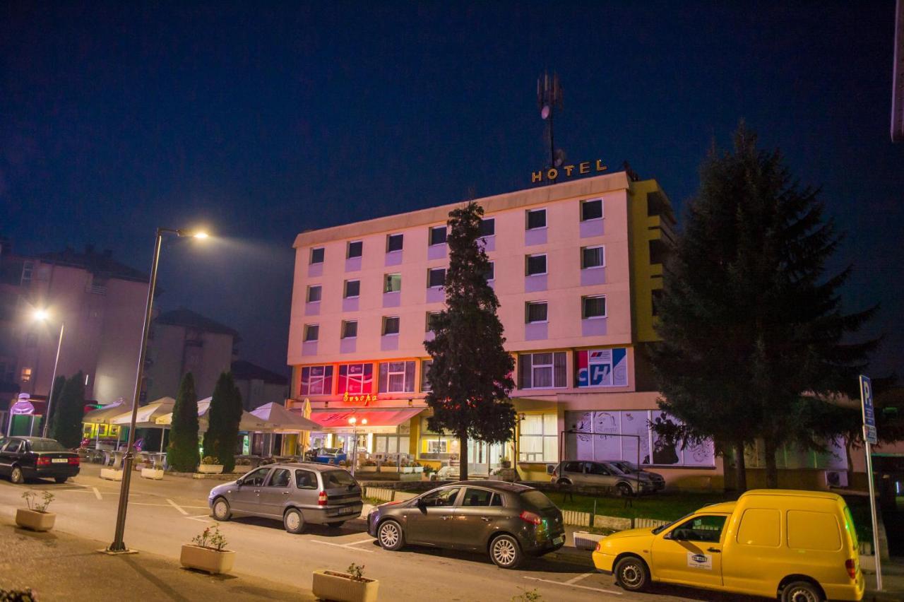 Prenociste "Nacional" Hotell Prnjavor Exteriör bild