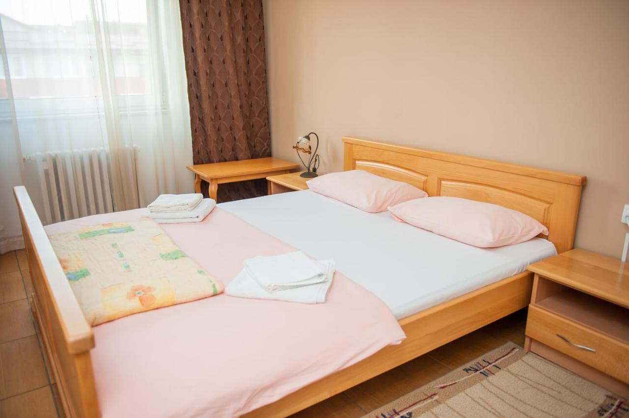 Prenociste "Nacional" Hotell Prnjavor Exteriör bild