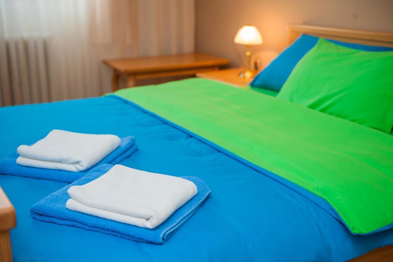 Prenociste "Nacional" Hotell Prnjavor Exteriör bild